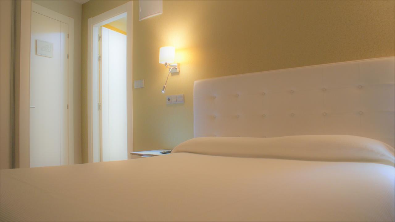 Hotel Rosal オビエド エクステリア 写真