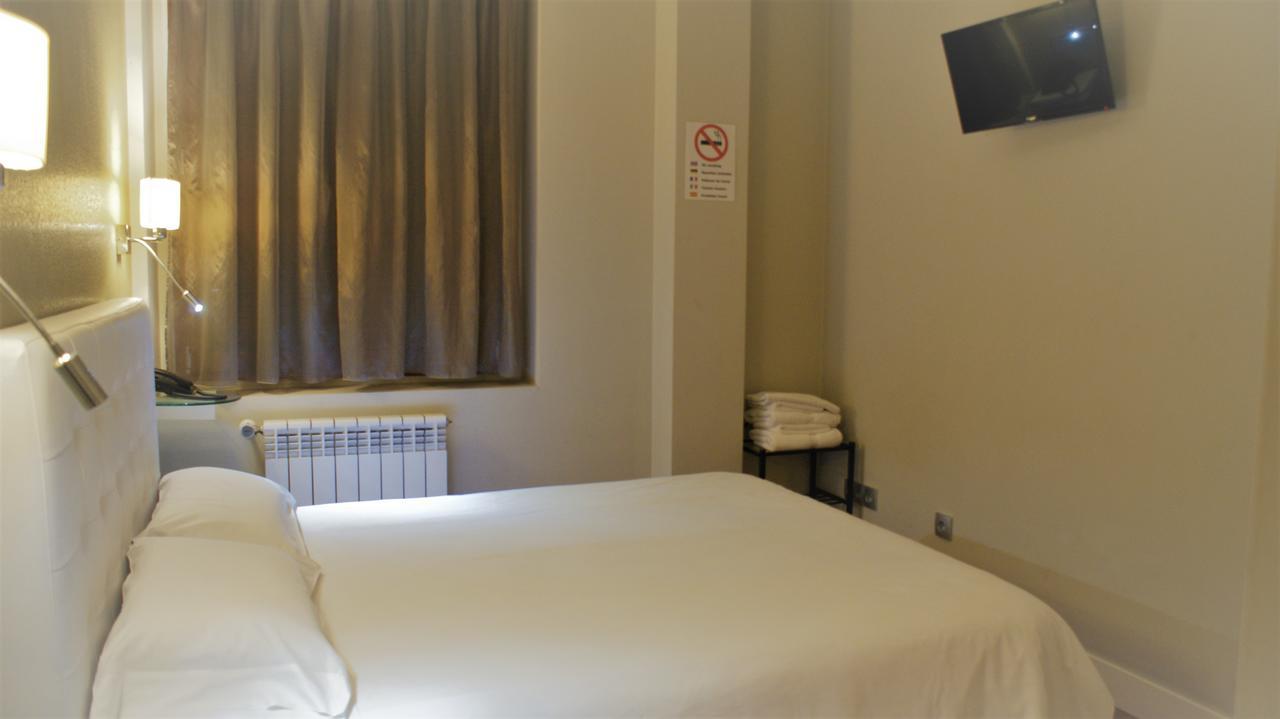 Hotel Rosal オビエド エクステリア 写真